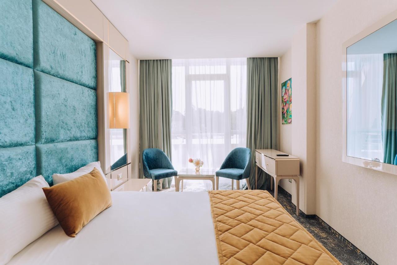 Hotel Perla Baile 1 Mai Dış mekan fotoğraf